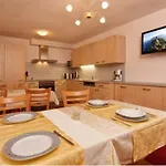Penzion Haus Alpengluehn 3*