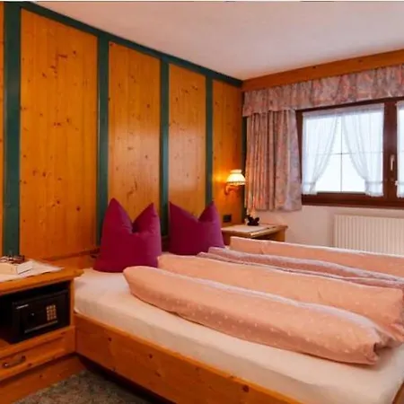Haus Alpengluehn レンゲンフェルト
