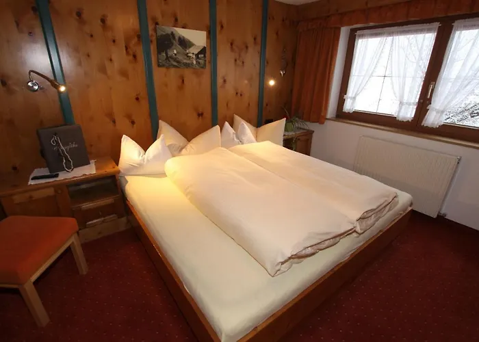 Haus Alpengluehn 3*